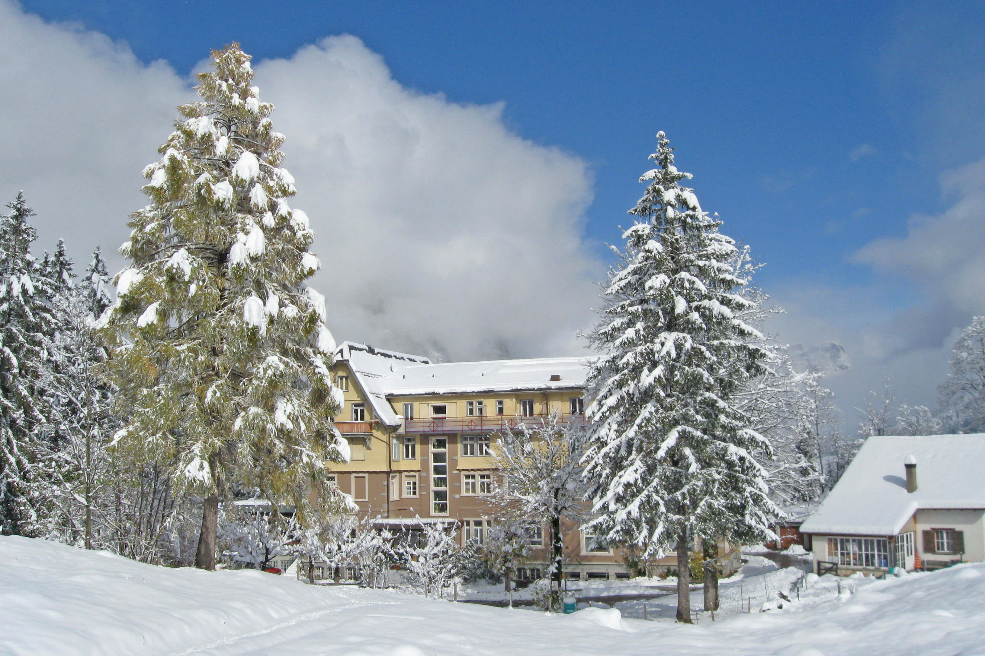 Exterior view in winter