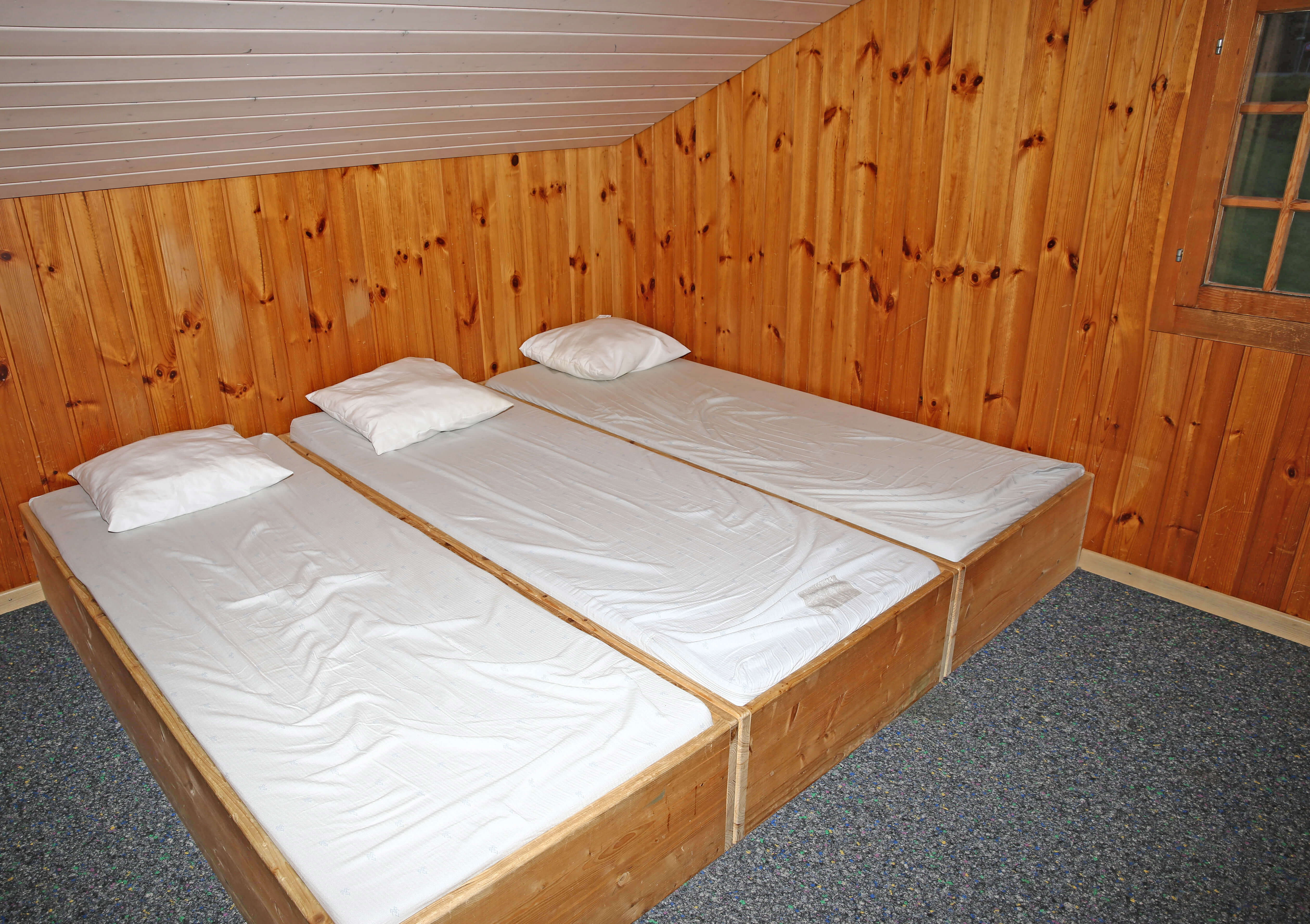 Room with dormitory