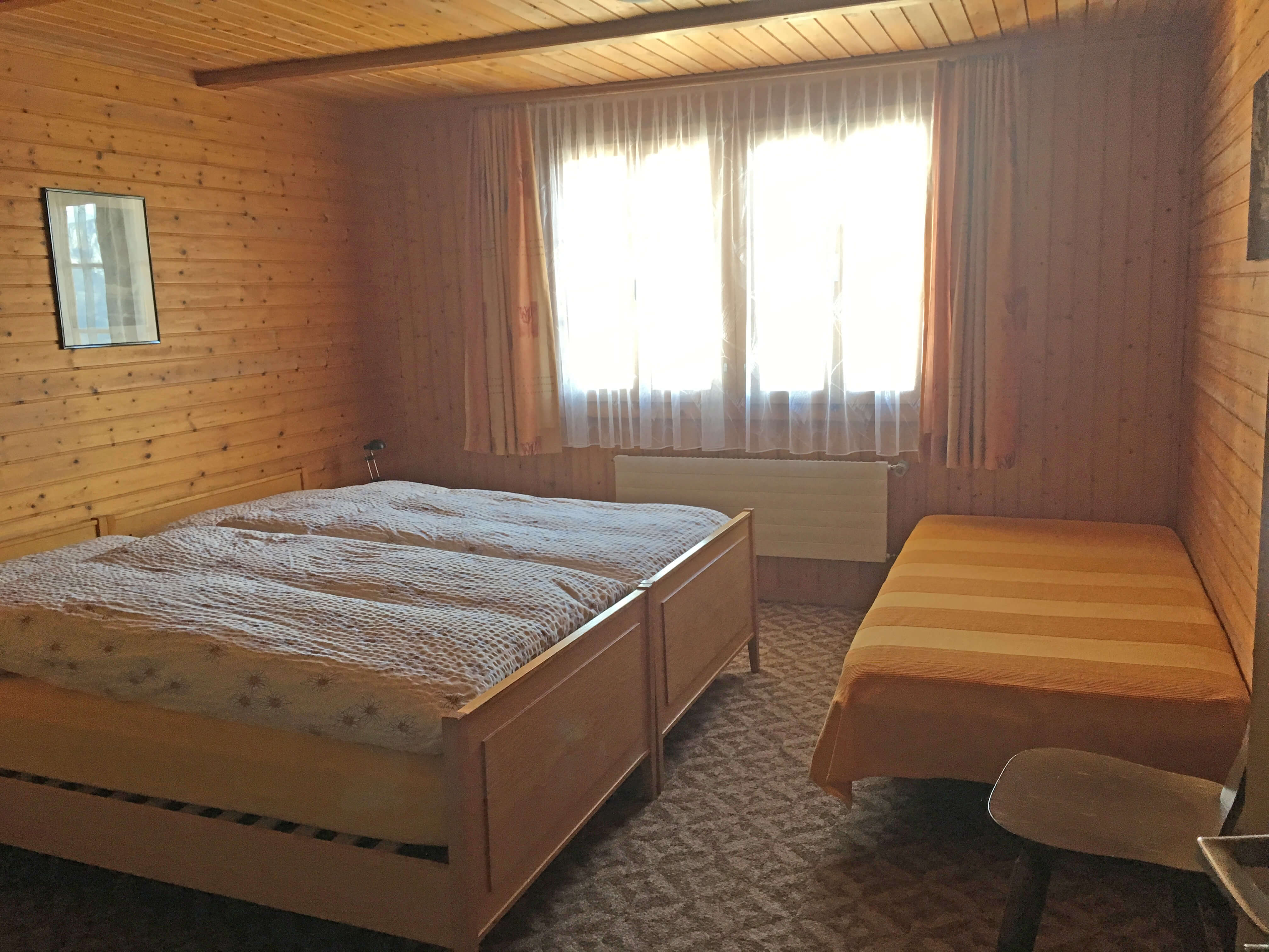 Dreibettzimmer Doppelbett Einzelbett