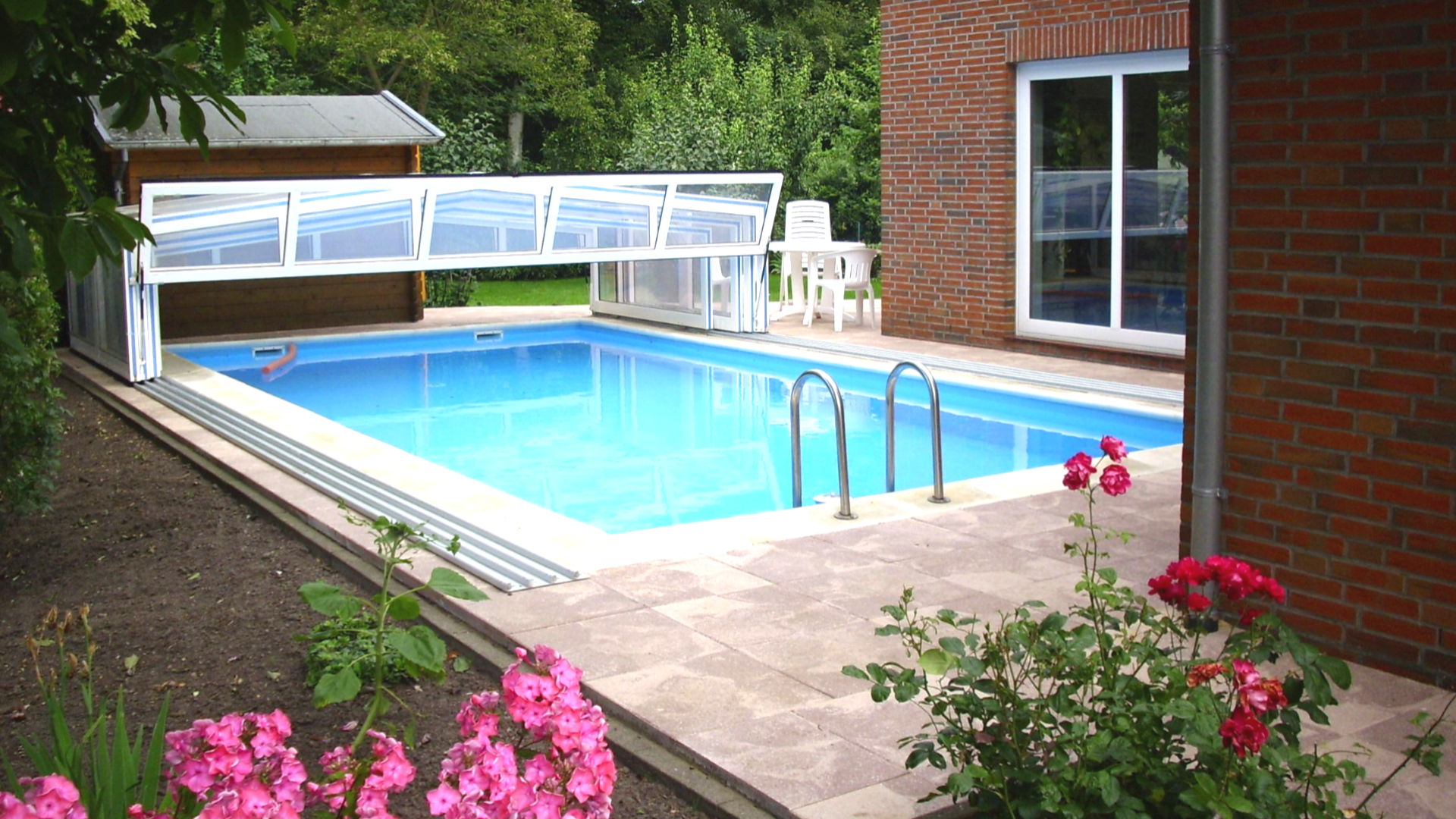 Außenpool der Pension Ilka
