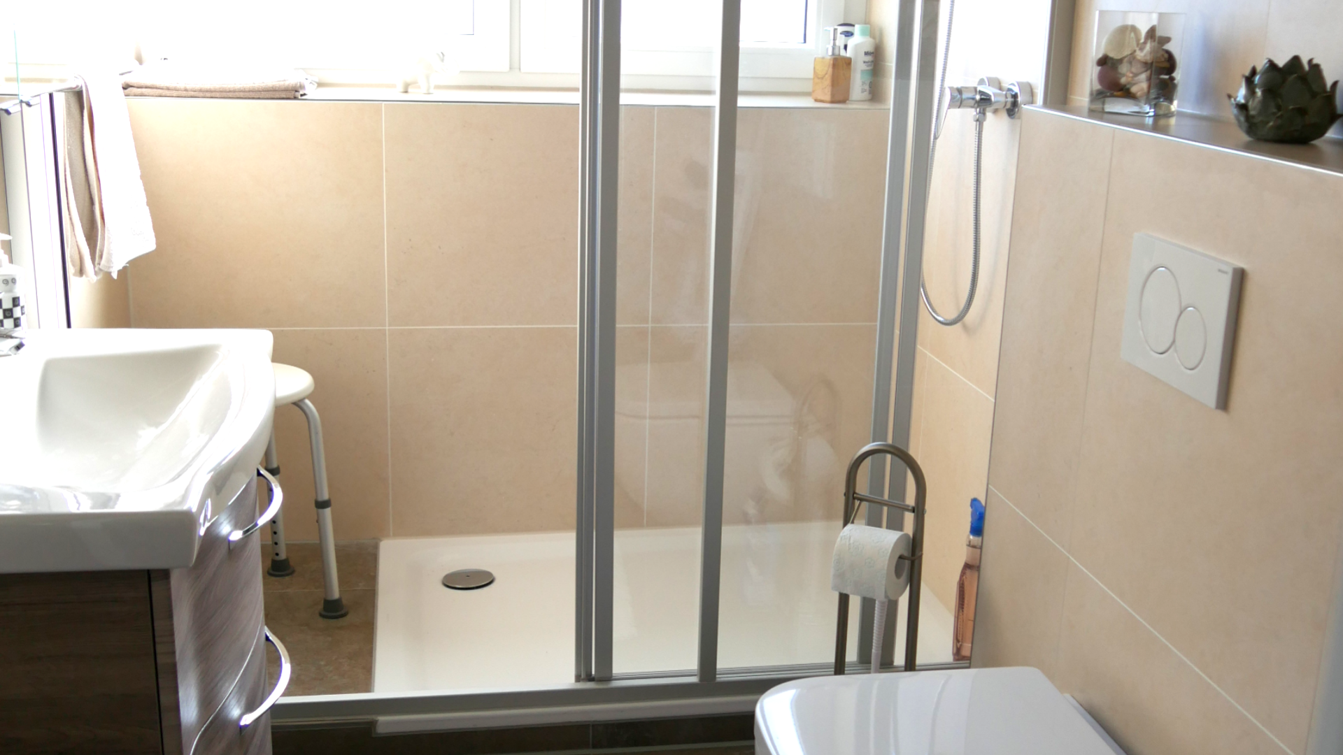Modernes Bad im Haus Sonnenberg