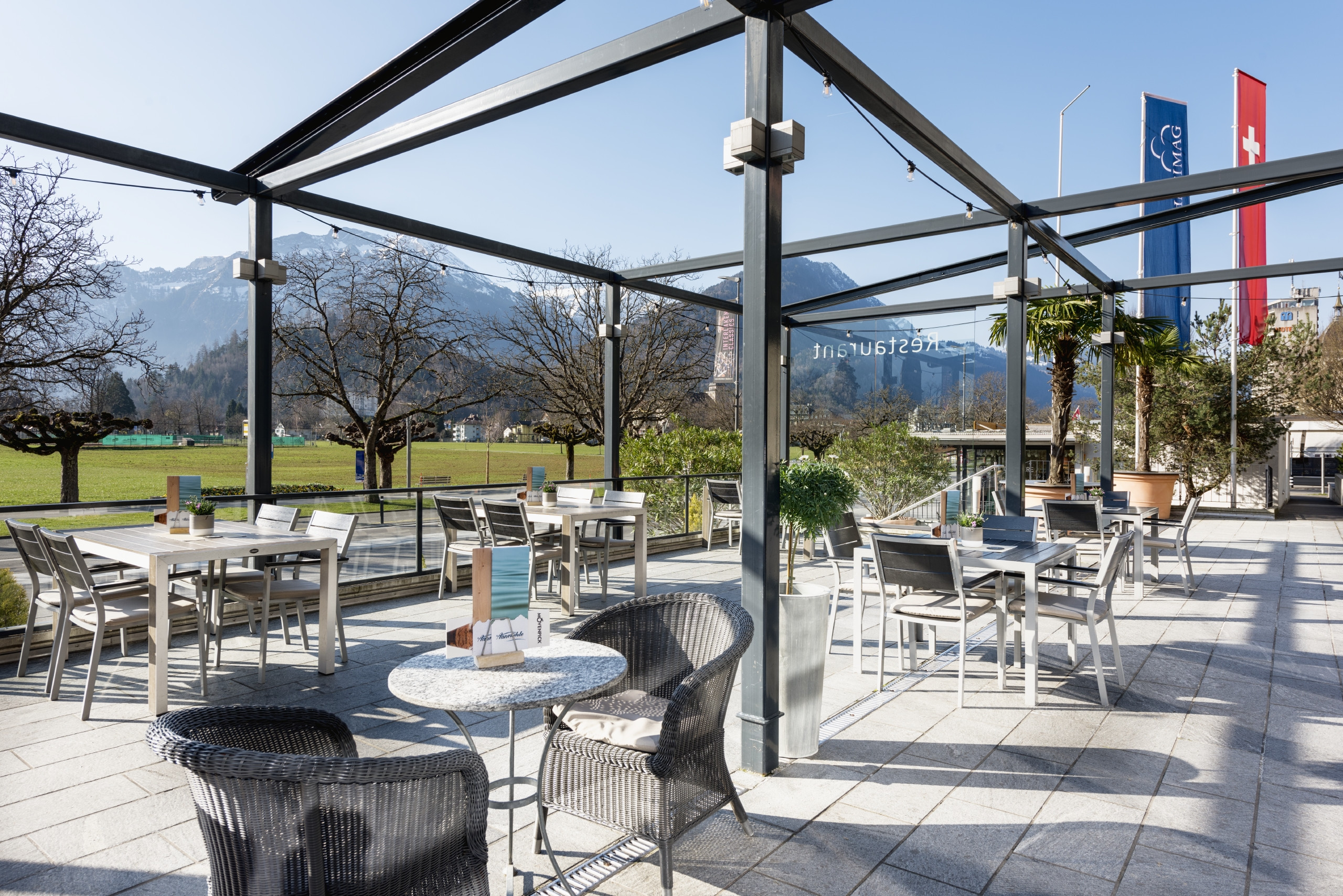 aarmuehle-hapimag-terrasse-ausblick-hoehematte.jpg