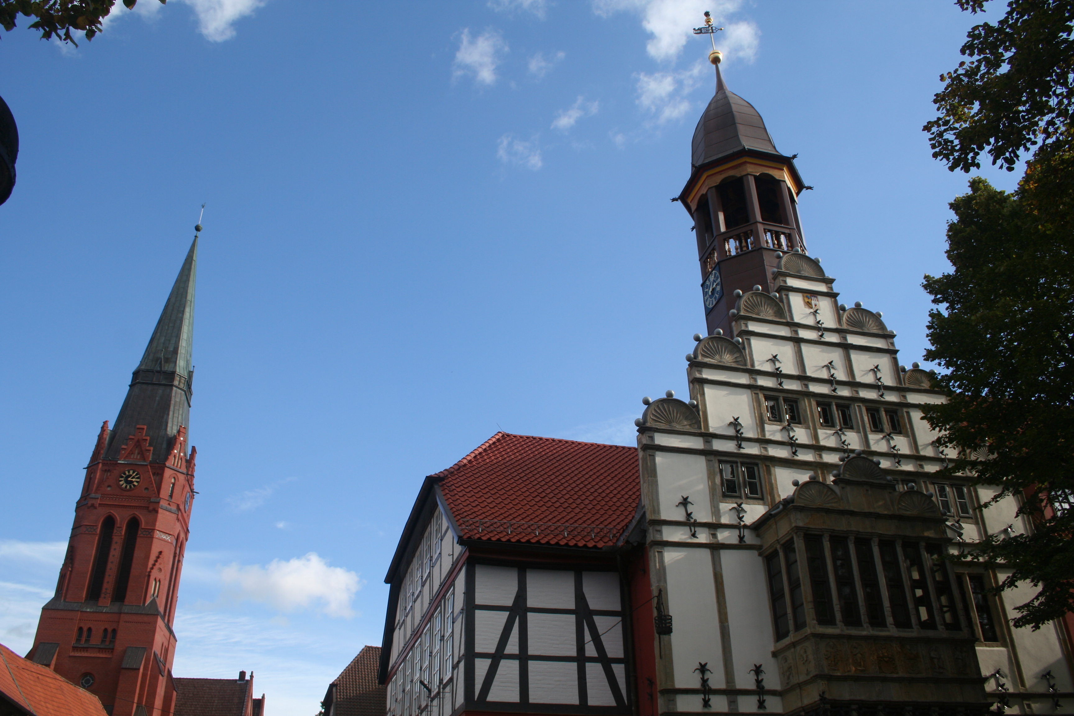 Rathaus und Kirche Nienburg
