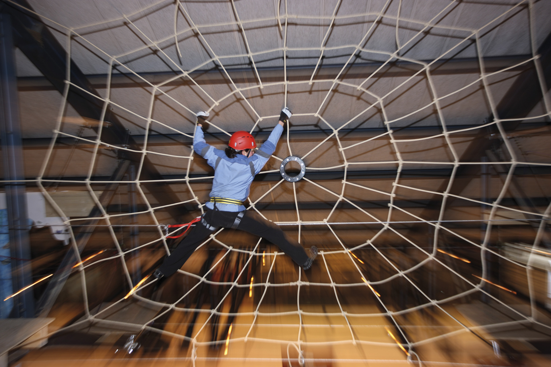 grindelwald-indoor-seilpark-spinnennetz.jpg