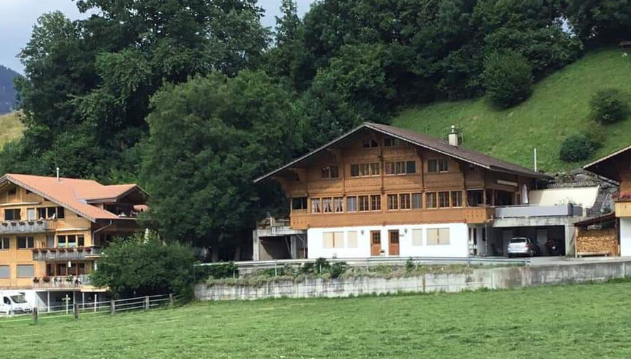 Exterior view of the chalet 