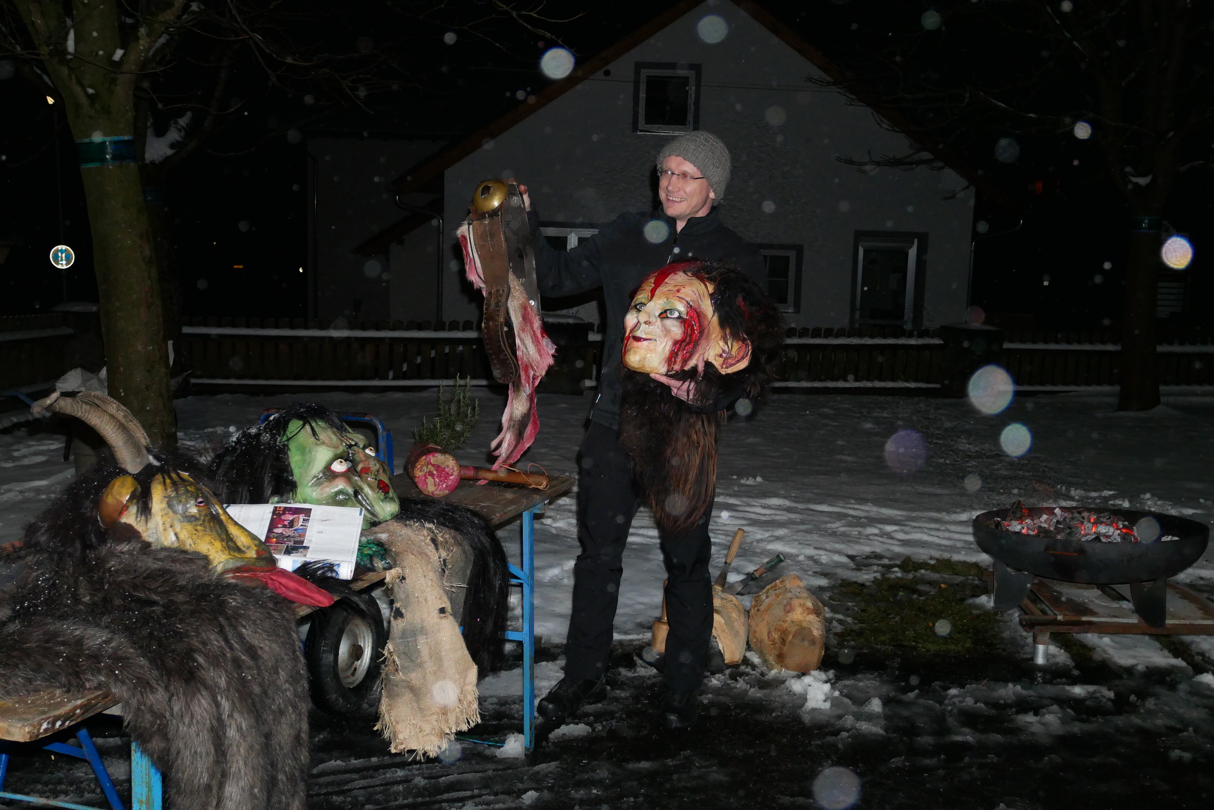 Nachtwanderung zum Rauhnachtschnitzer