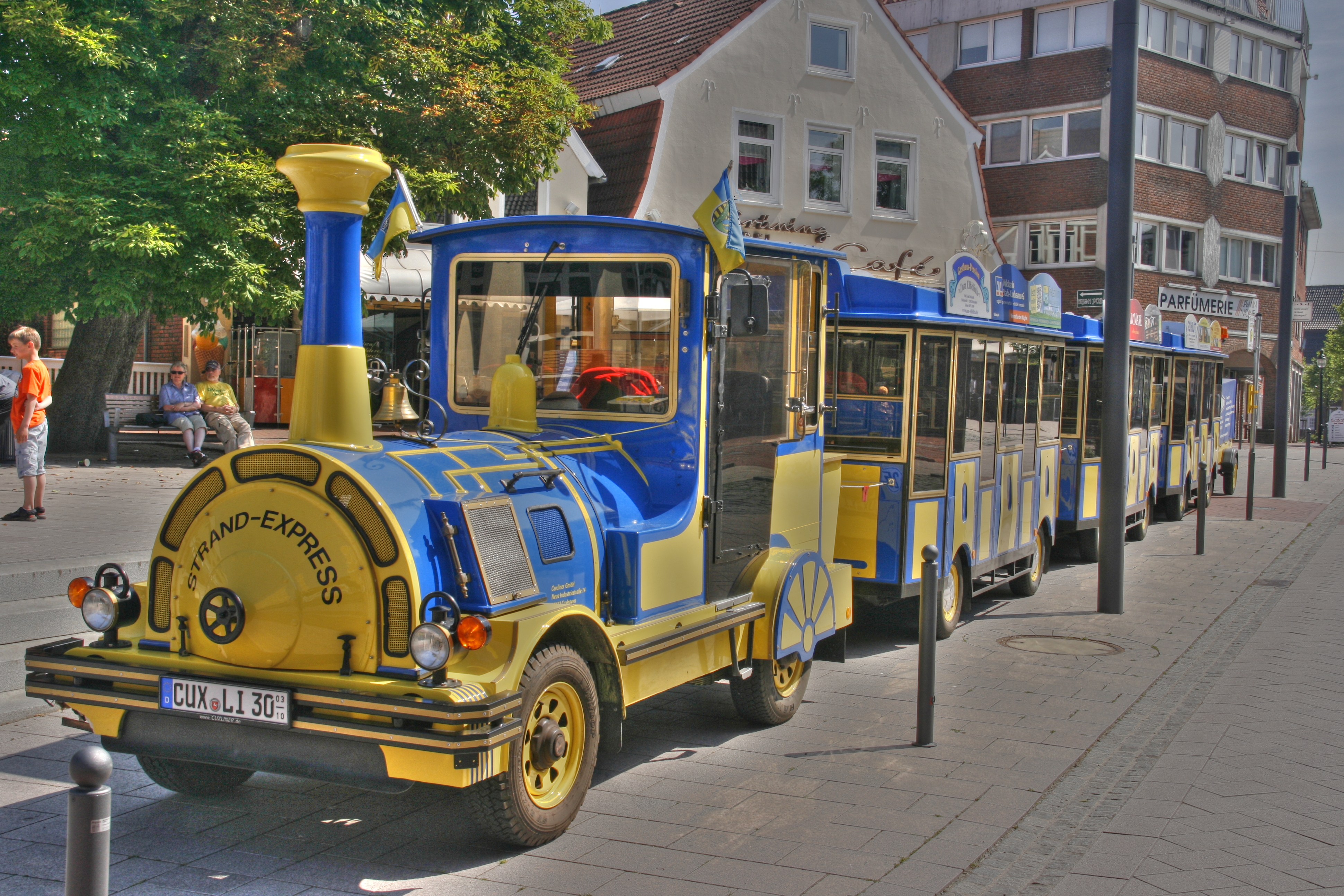 CUXLINER Strand-Express