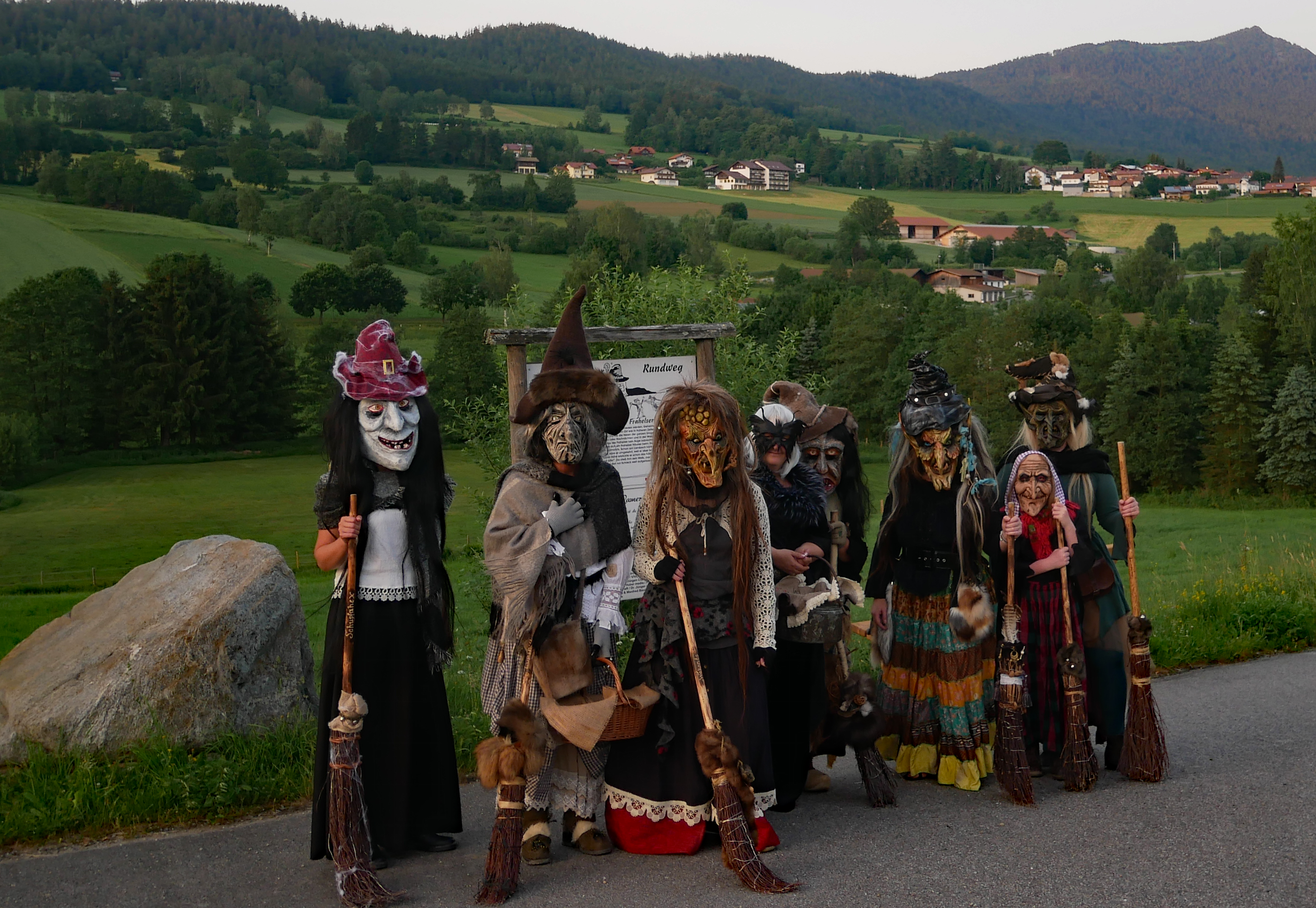 Geheimnisvoll… Mystisch… SAGENhafter Rundweg (Familienwanderung)