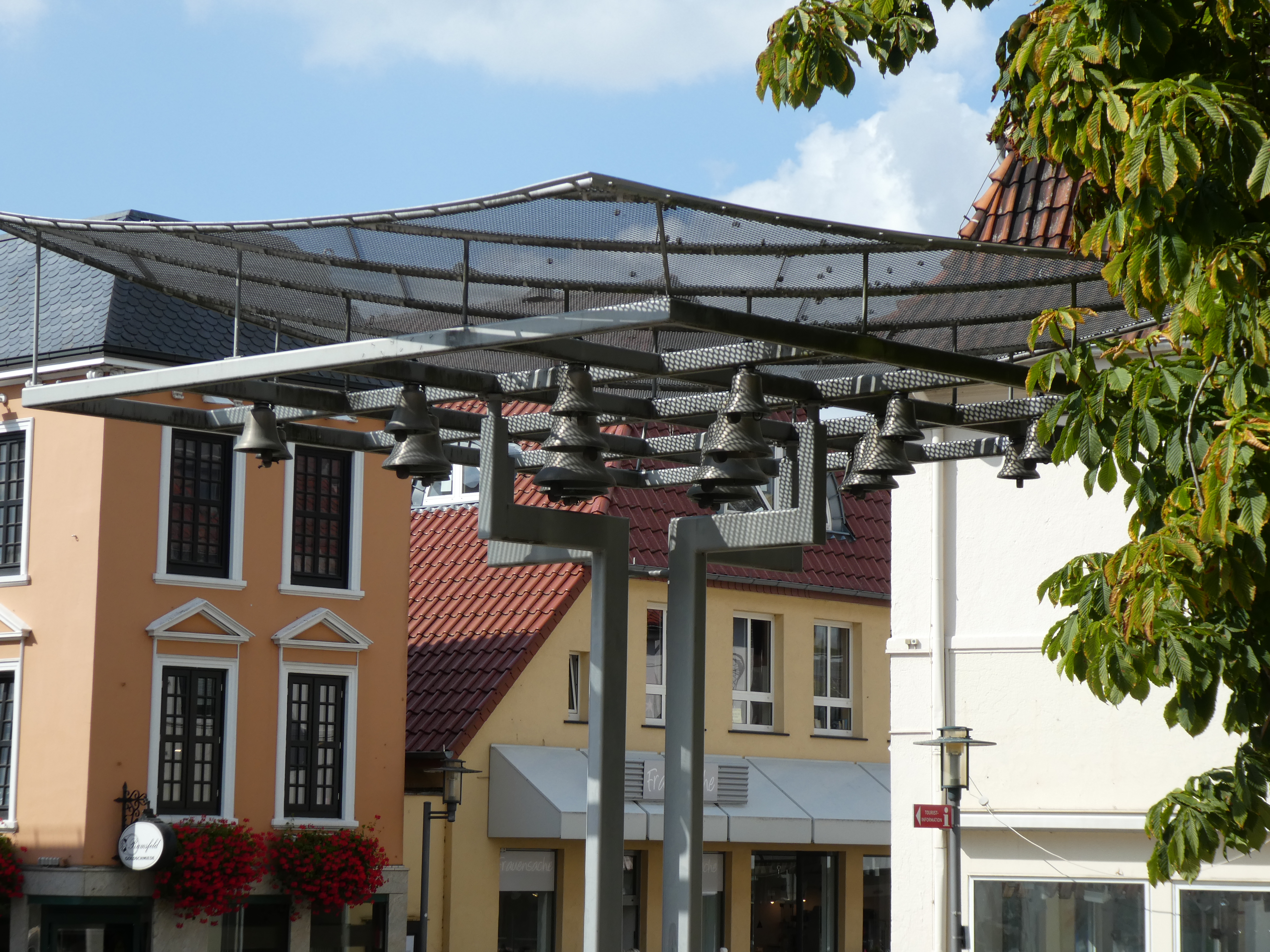 Mit langsamen Schritten Achims Stadtkern entdecken...