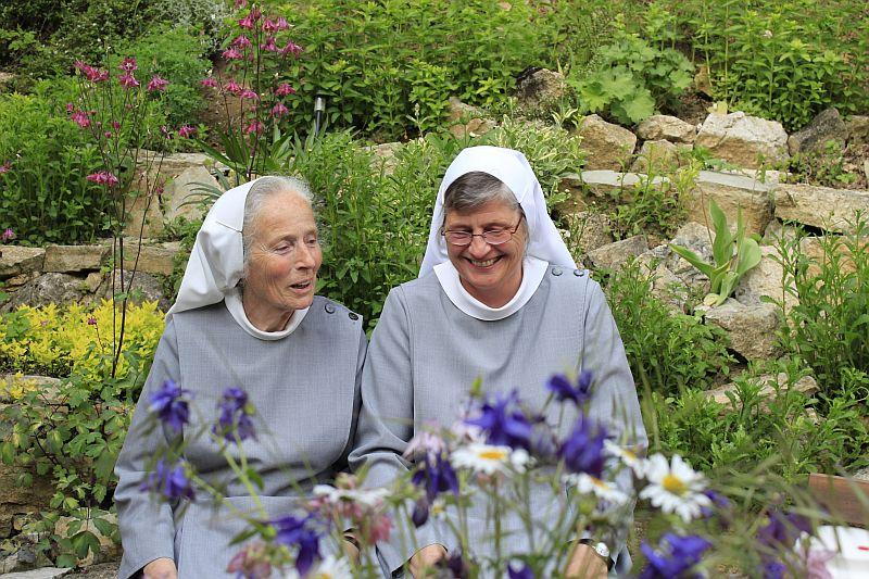 Schwester Ursula und Schwester Margot im Zionsberg