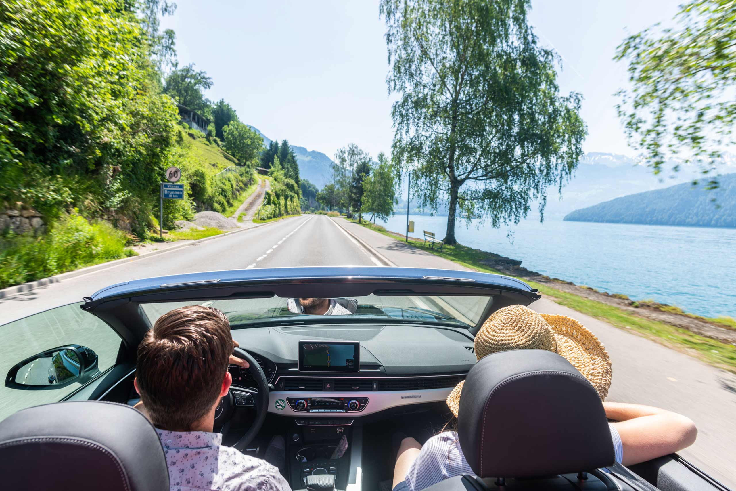 europcar-cabriolet-fahrt-am-see-entlang.jpg