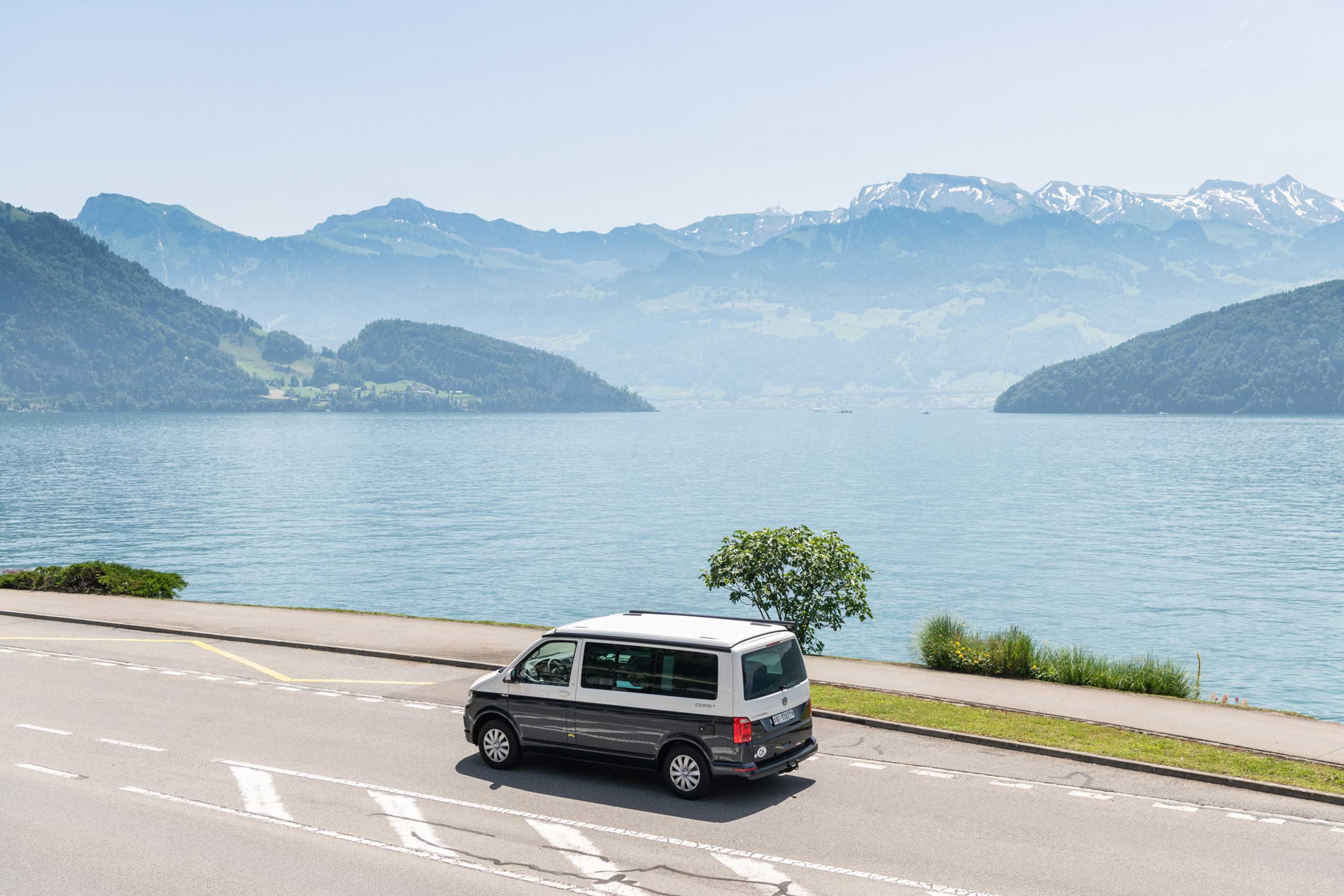 europcar-van-parkiert-am-see.jpg