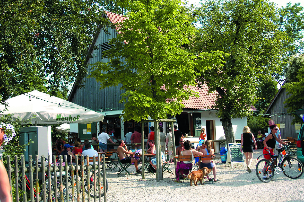 Biergarten Neuhof am See