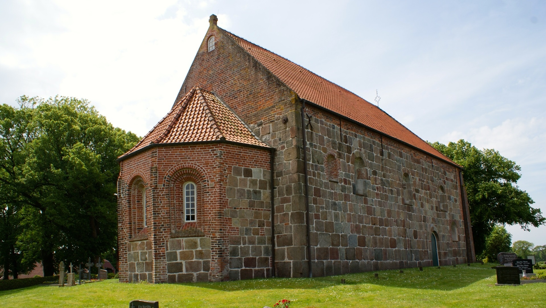 Granitquaderkirche Aurich Middels