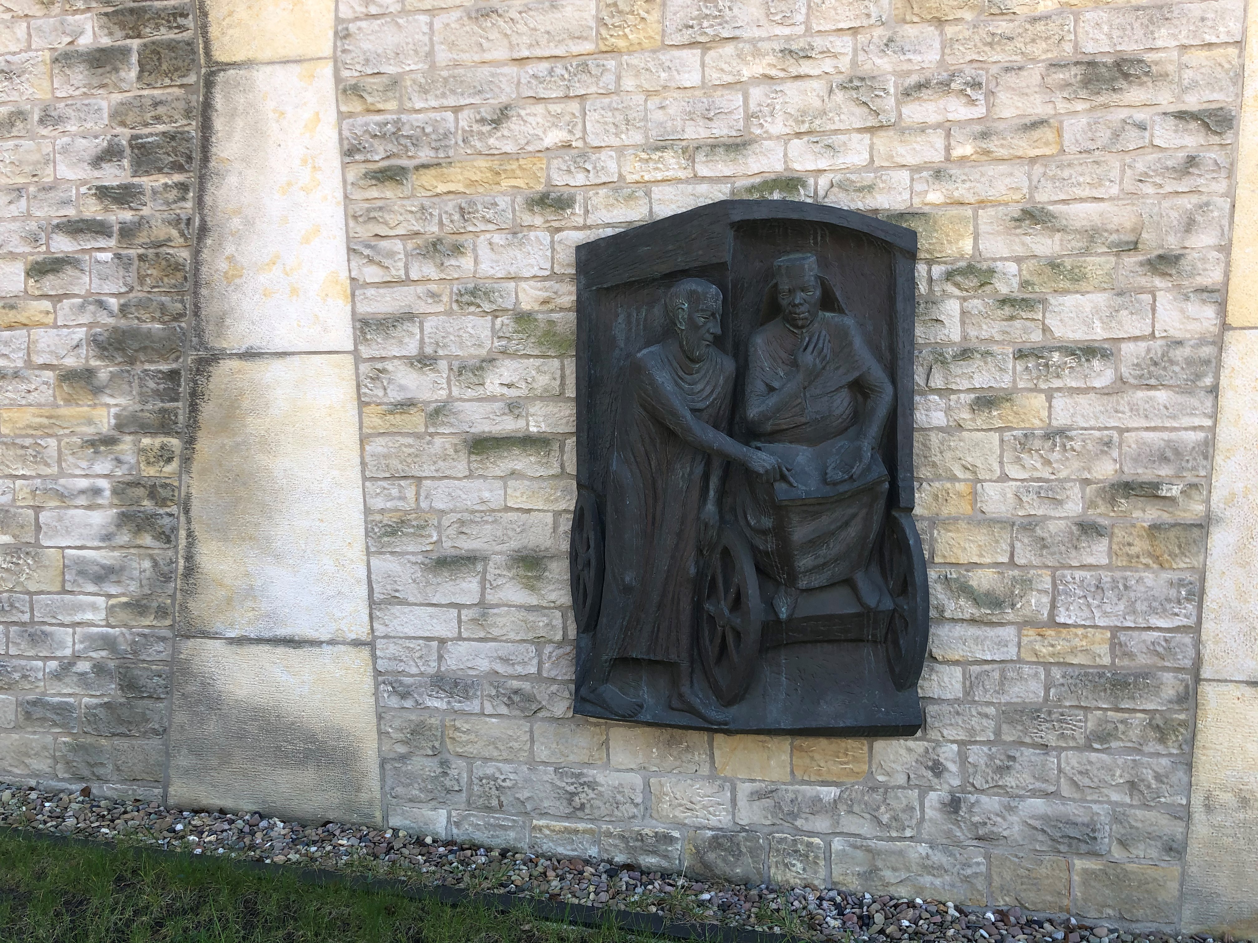 Skulptur "Philippus und der Kämmerer"