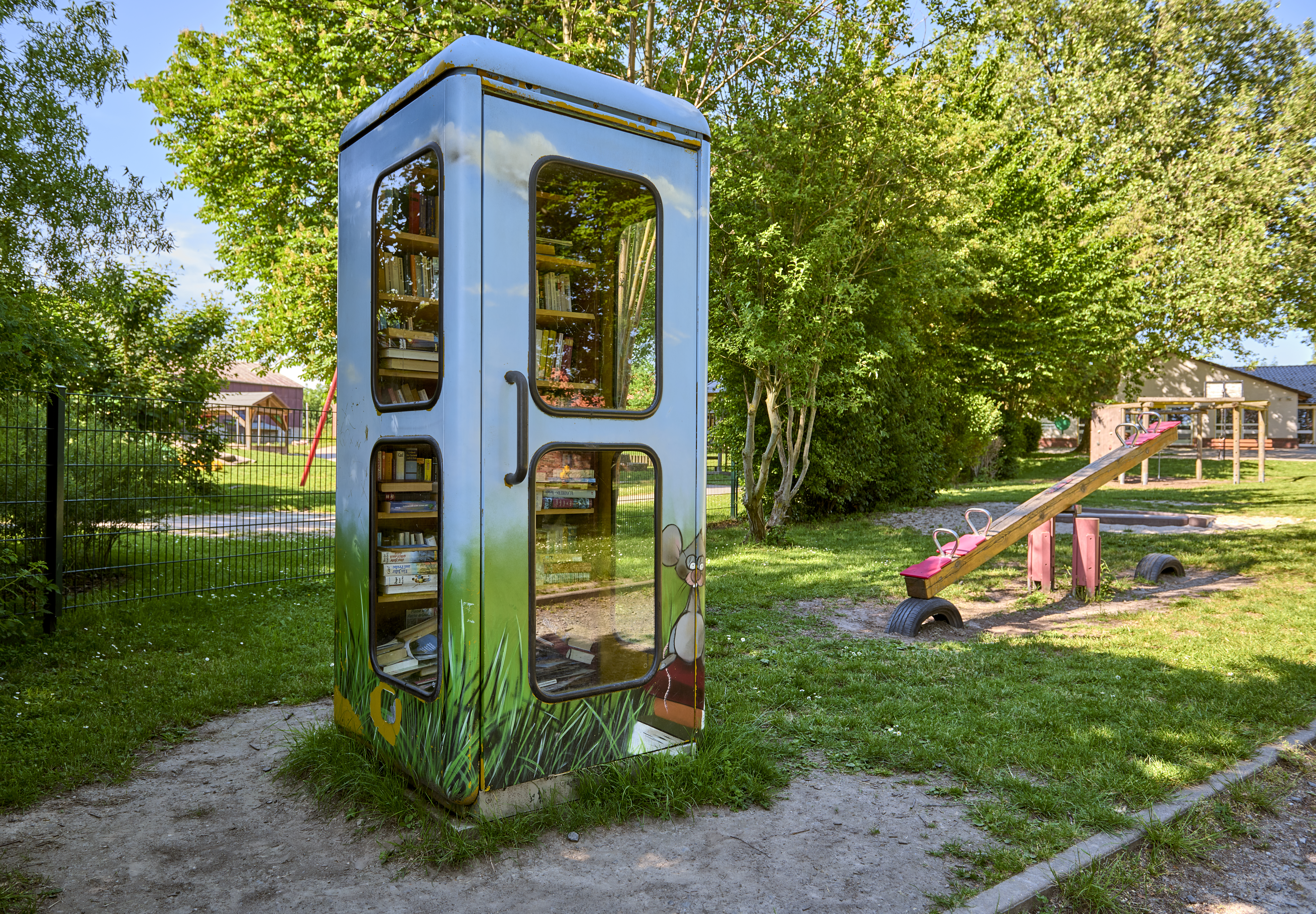 Bücherschrank in Klein Winnigstedt