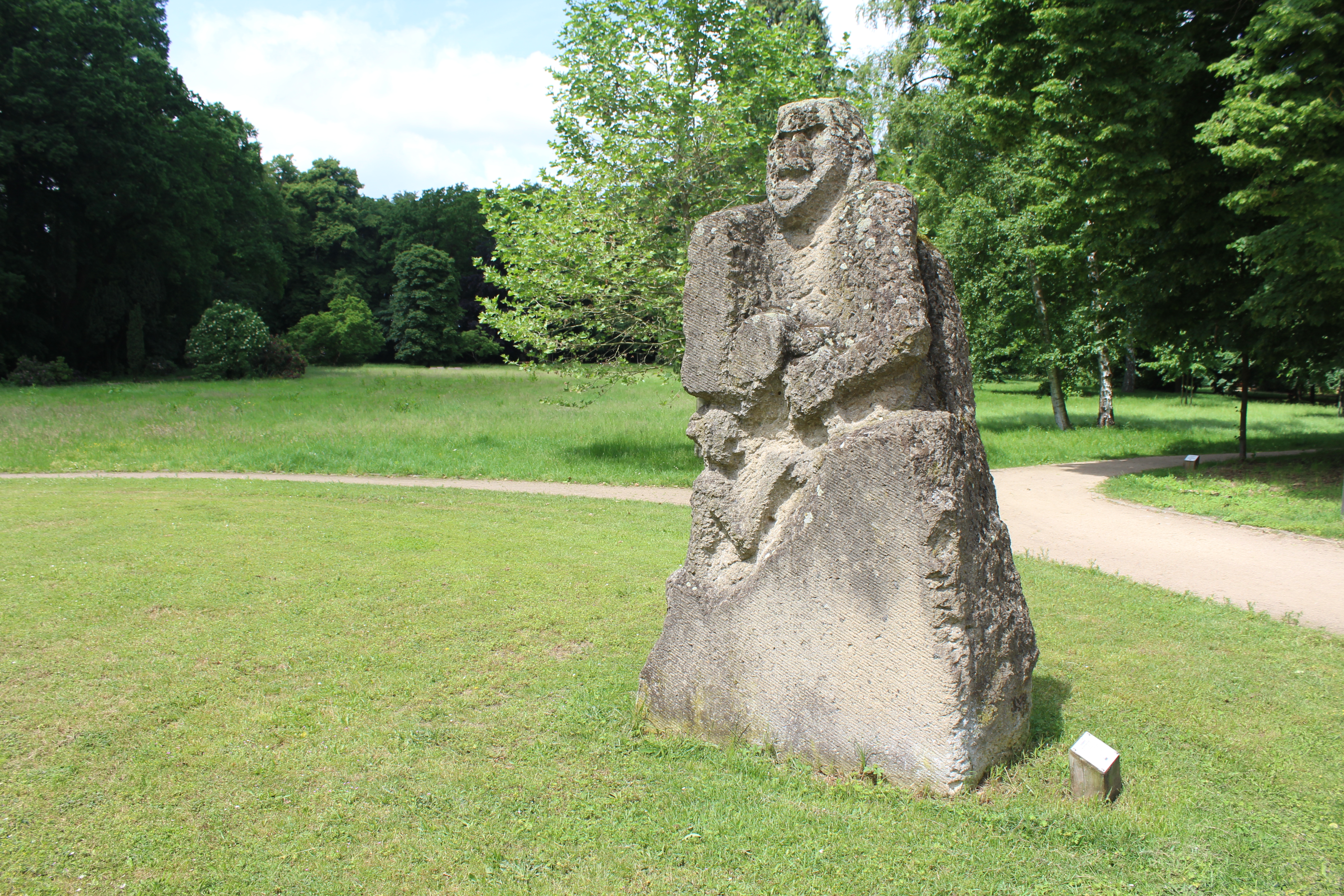 Skulptur "Kopfgeburt"