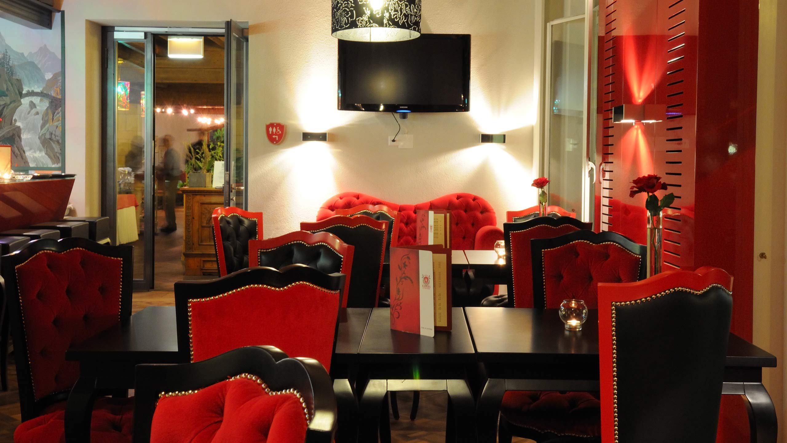 hotel-krebs-restaurant-bar-ambiente.jpg
