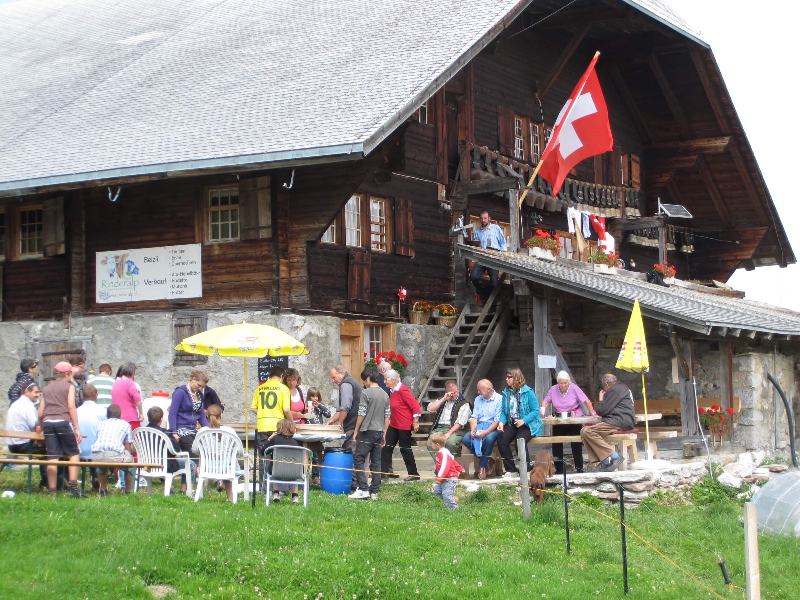 guests of the alpine restaurant 