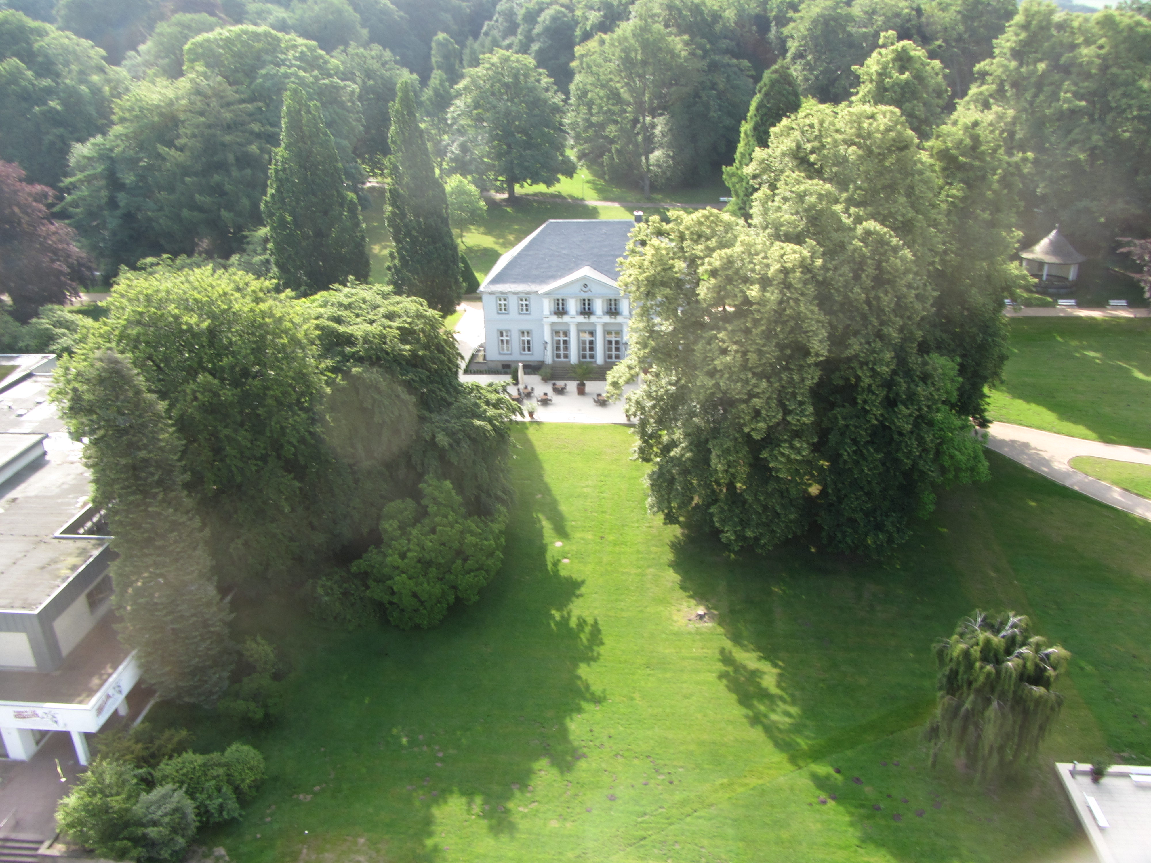 Schlösschen-Wiese im Kurpark
