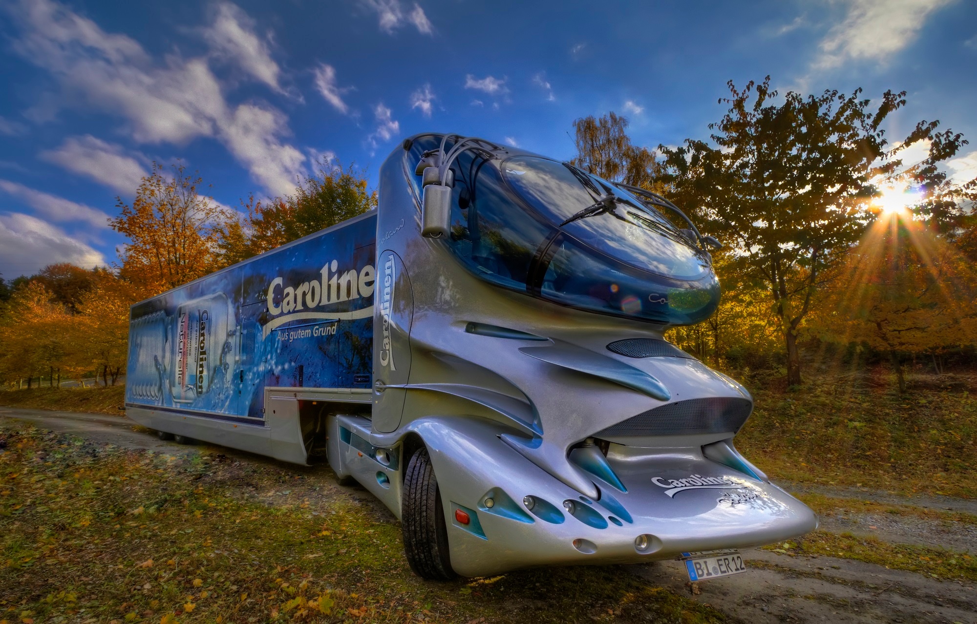 Carolinen Mineralbrunnen - Colani-Truck