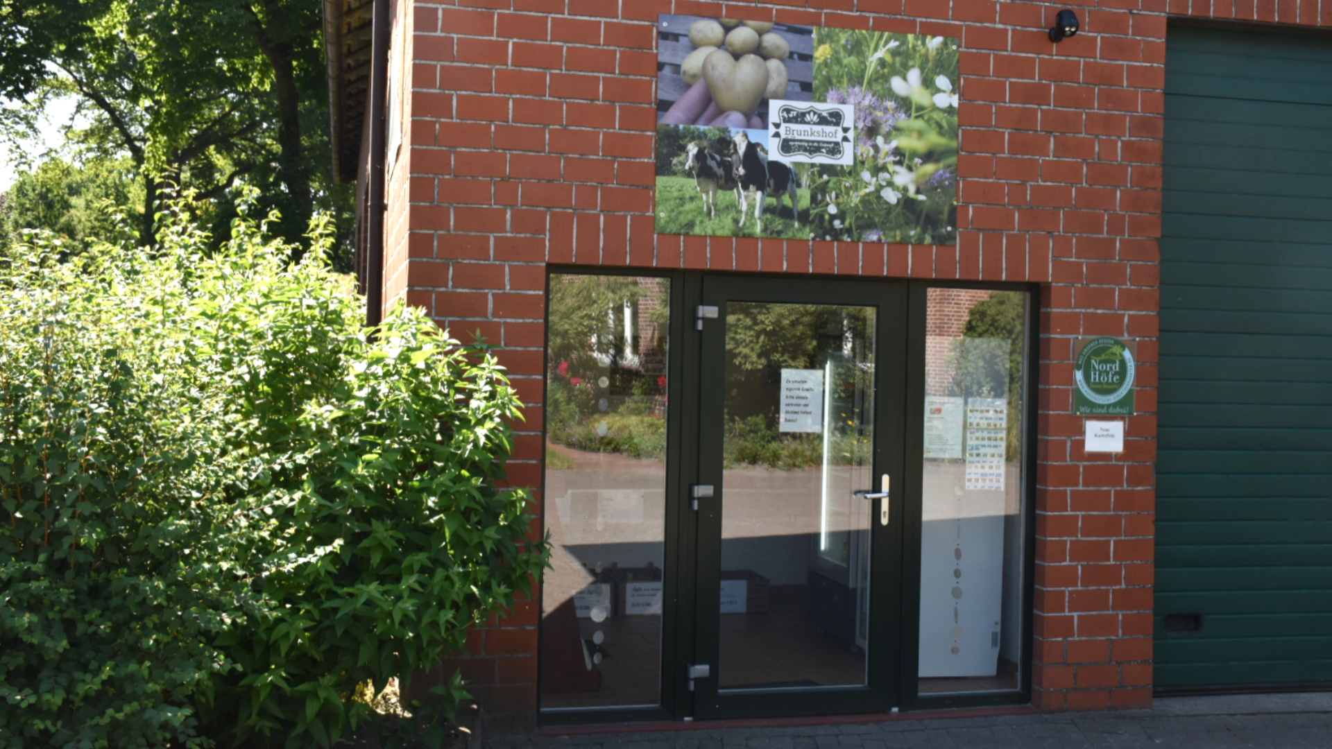 Brunkshof - SB-Hofladen, Milchtankstelle, Führungen