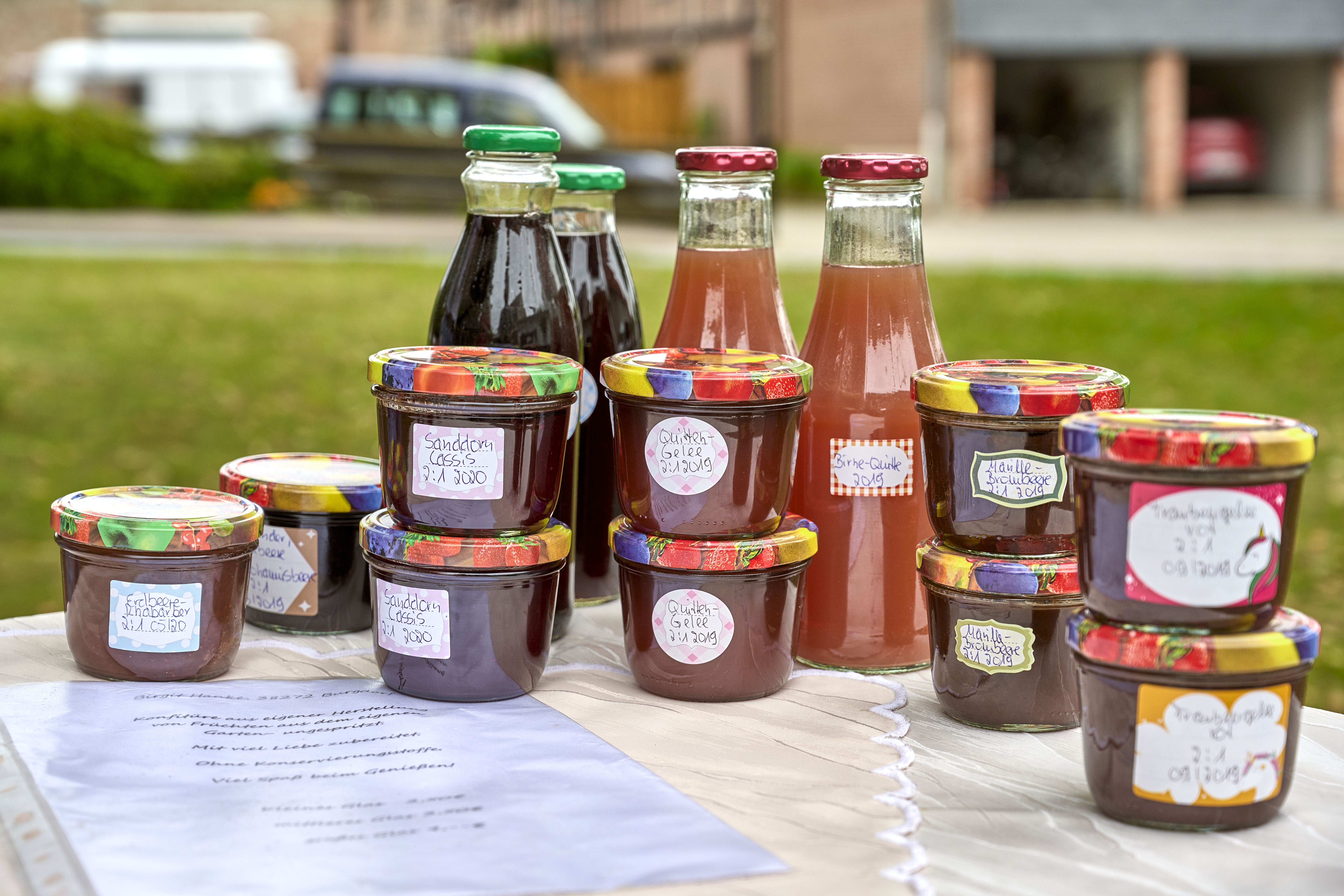 Marmeladen und Säfte