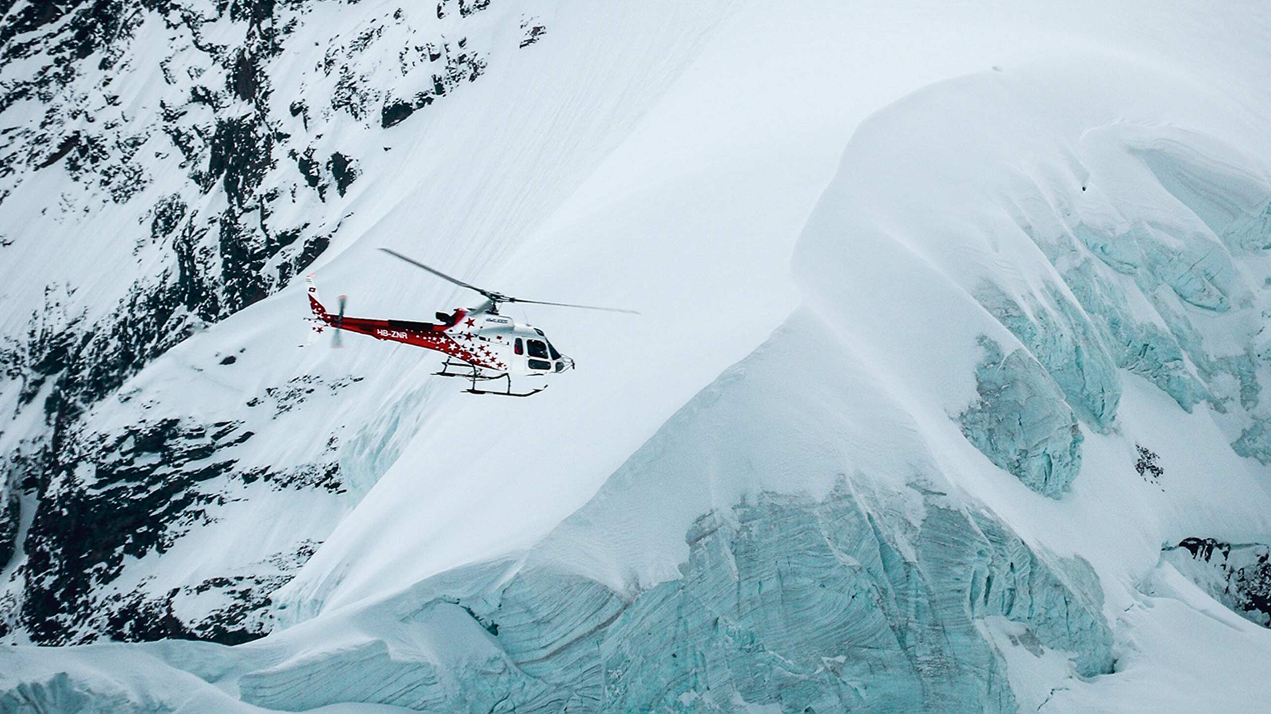 air-glaciers-helikopter-flug-berge-schnee-bild-1.jpg