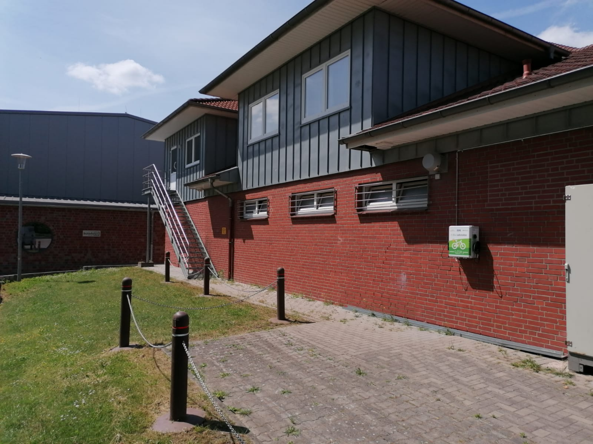 E-Bike-Ladestation Sporthalle Lutten