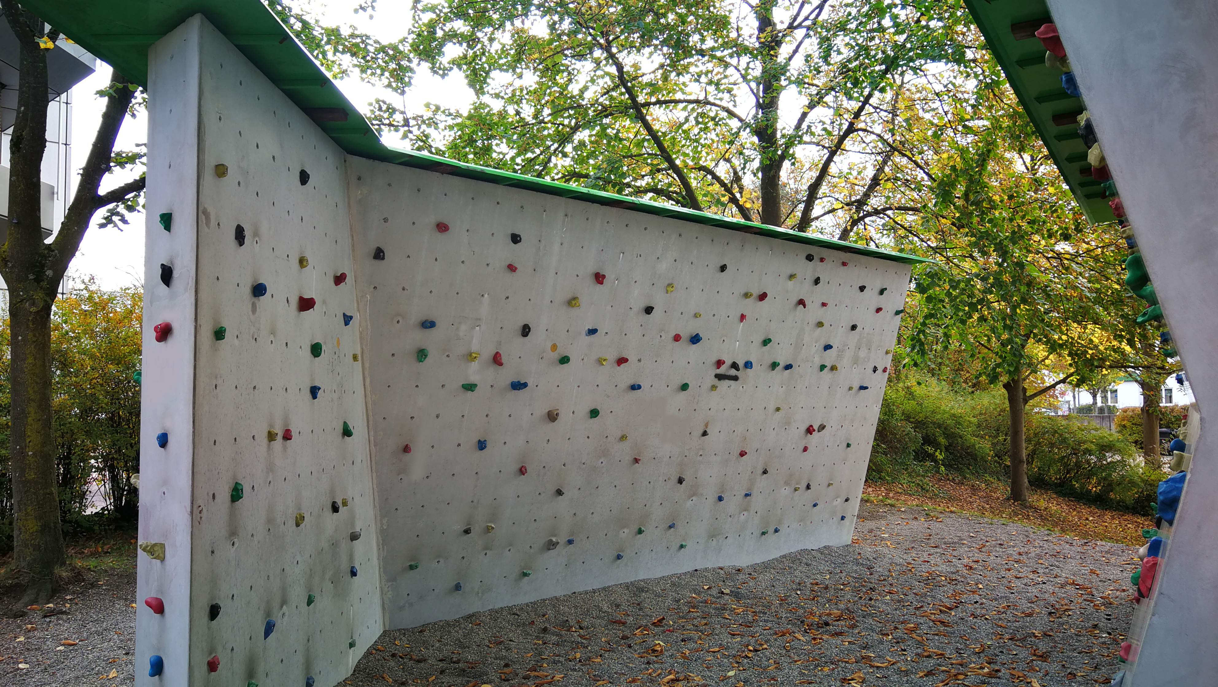 Boulderwand im Hofgarten | DonauTouren