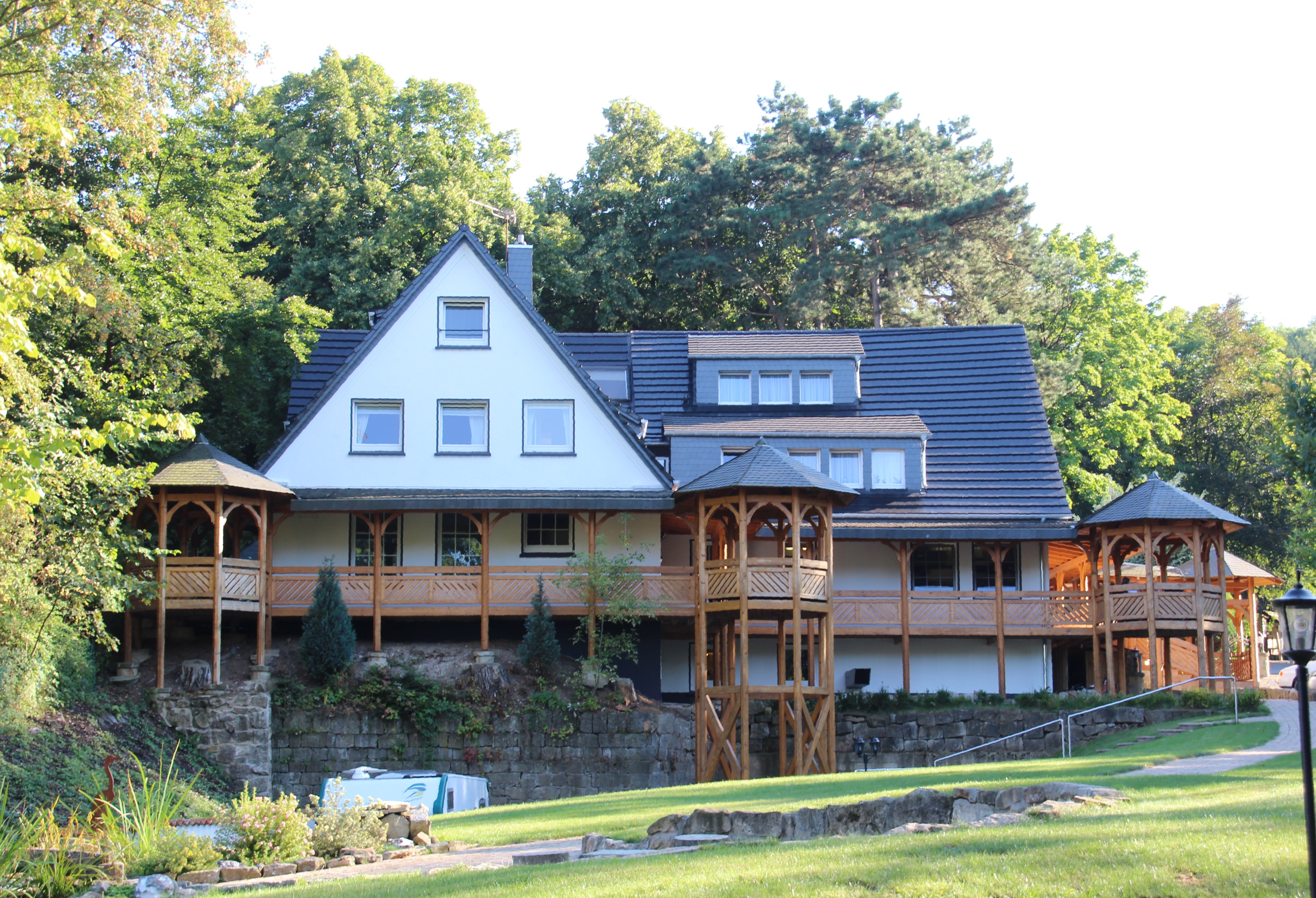Felsenkeller Aussenansicht.jpg