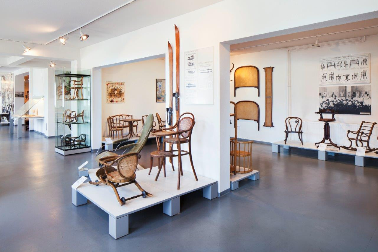 洋書 THONET Vitra design museum mqdefault.jpg