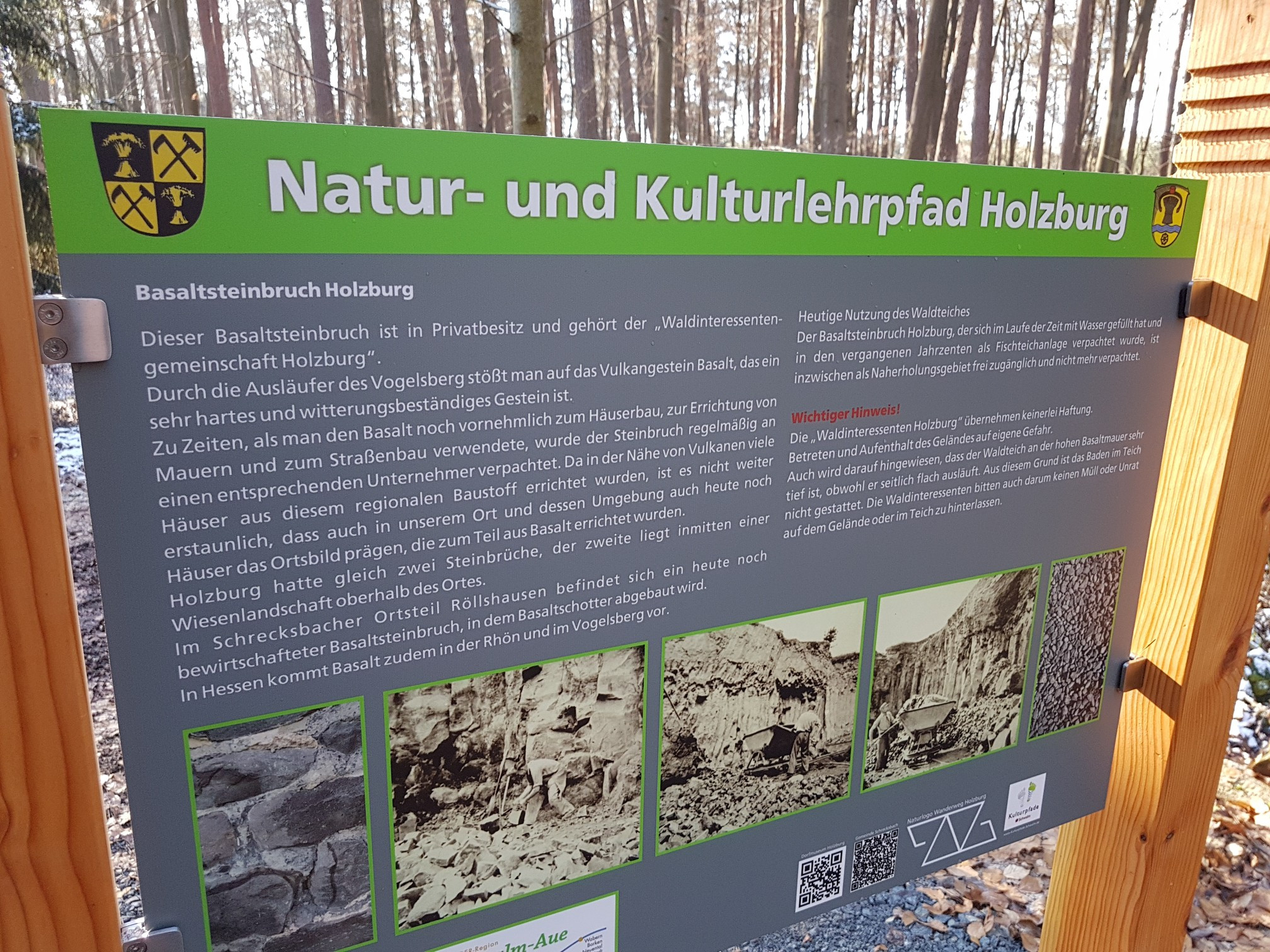 Natur und Kulturlehrpfad Holzburg Infotafel