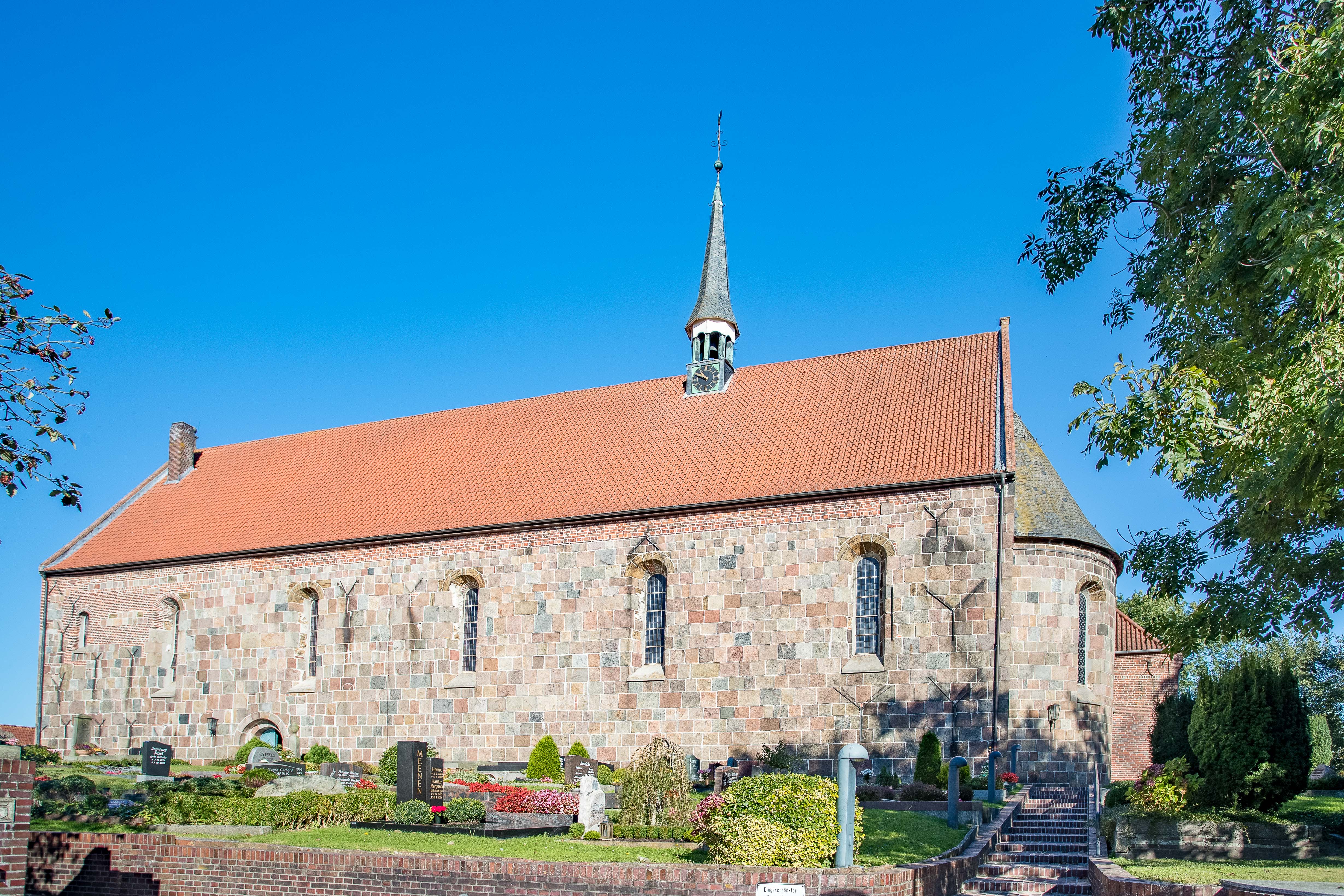 St. Sixtus und Sinicius Kirche Hohenkirchen