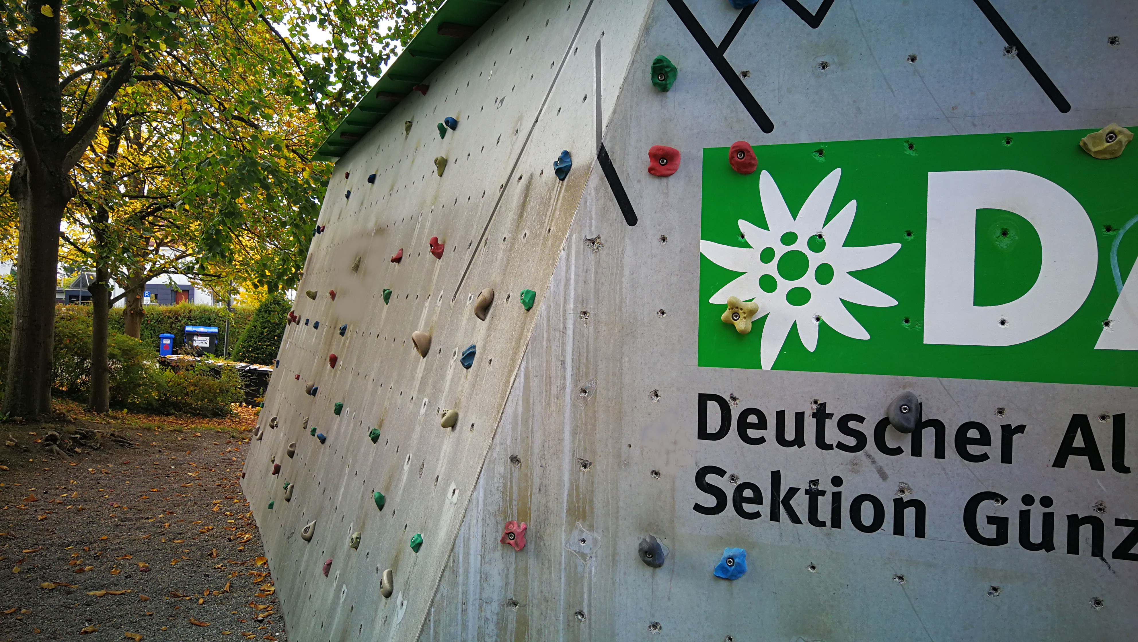 Boulderwand im Hofgarten | DonauTouren